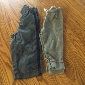 6/$20 Bundle of 2 sweat pants size 18 mo